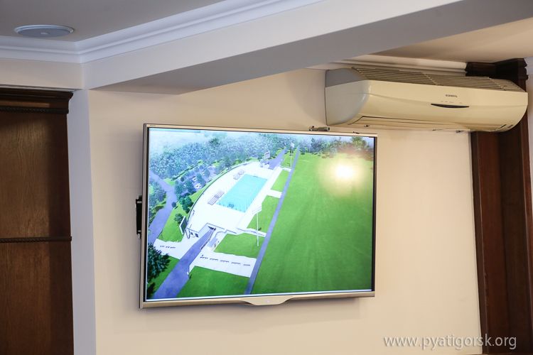 В Пятигорске обсудили вопросы реконструкции Поляны Песен