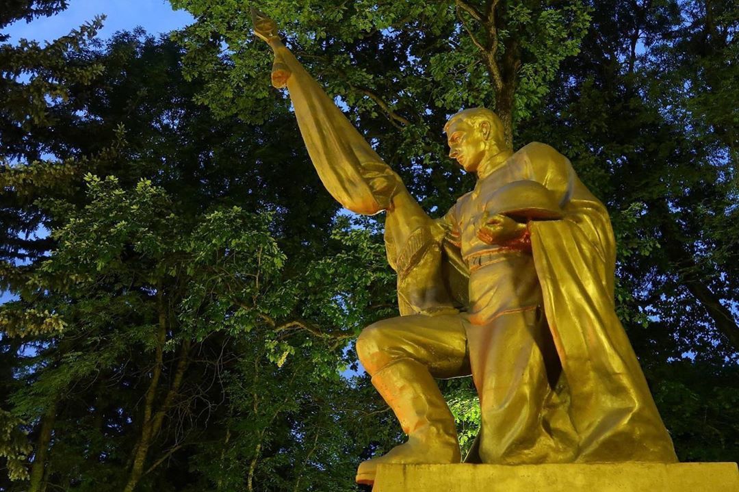 В Железноводске появятся шестиметровые фонари в виде гвоздик В Железноводске появятся шестиметровые фонари в виде гвоздик