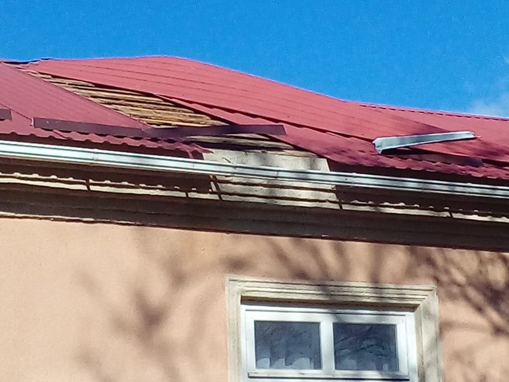 В трех пострадавших от шквала районах Ставрополья вводят режим ЧС В трех пострадавших от шквала районах Ставрополья вводят режим ЧС