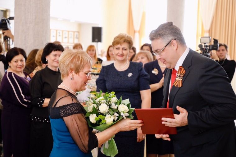 Глава Ставрополья поздравил женский актив края Глава Ставрополья поздравил женский актив края