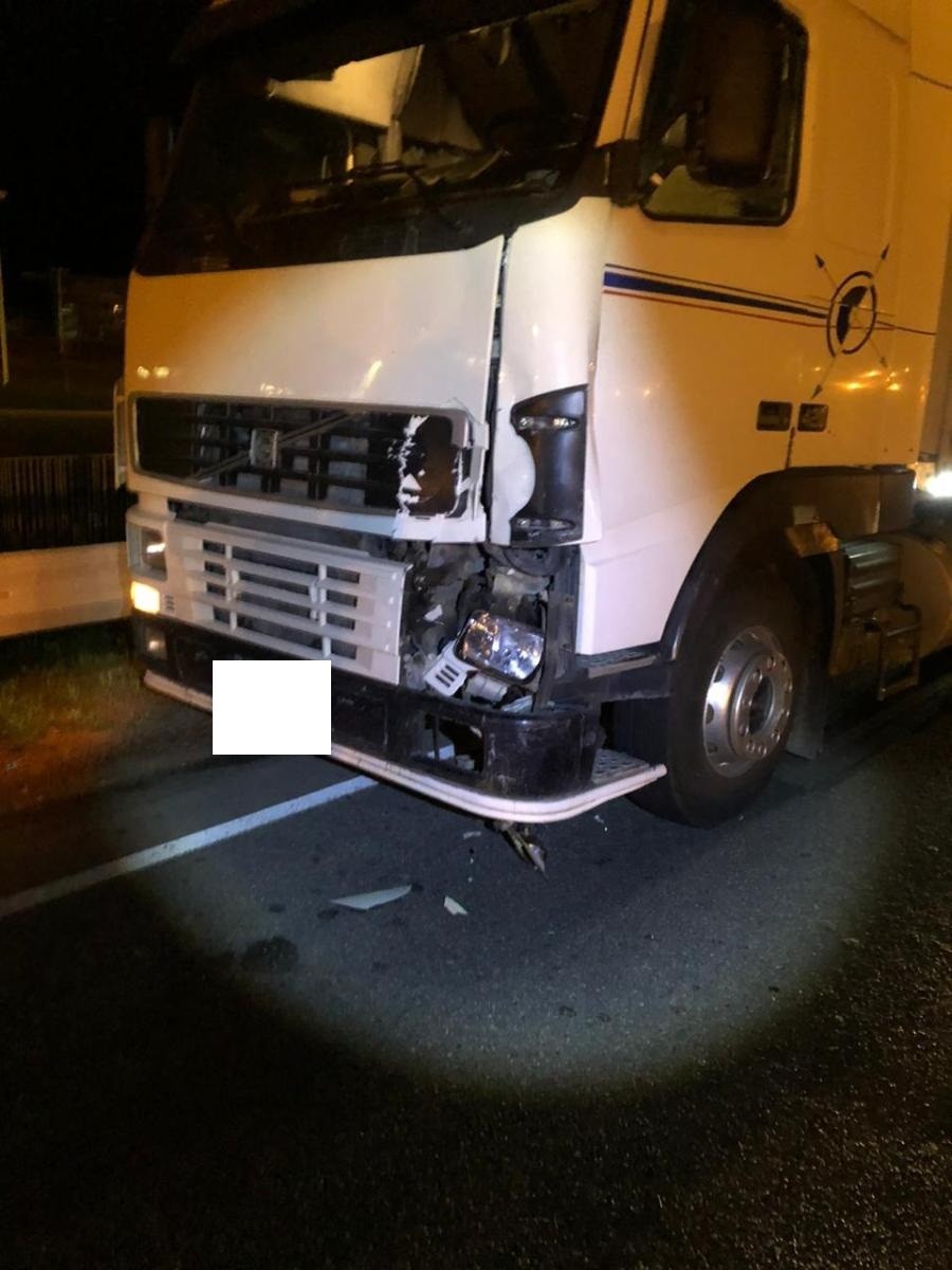 На Ставрополье под колесами фуры погиб пешеход На Ставрополье под колесами фуры погиб пешеход