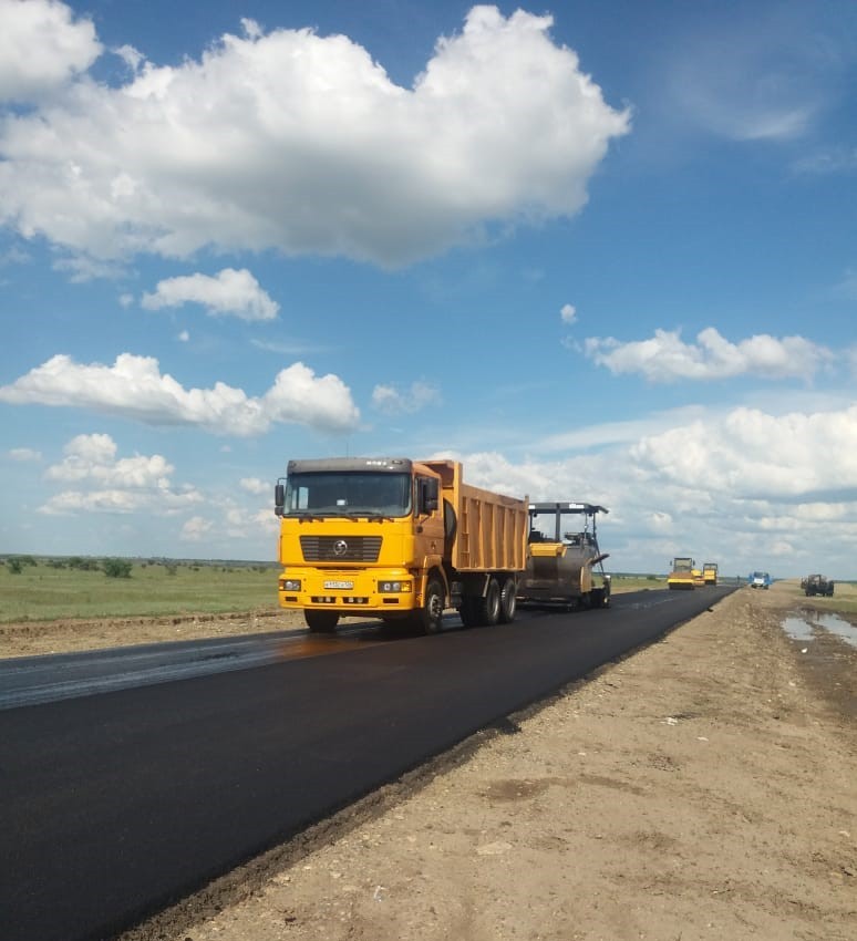 В Изобильненском округе ремонтируют дорогу к школе-интернату В Изобильненском округе ремонтируют дорогу к школе-интернату