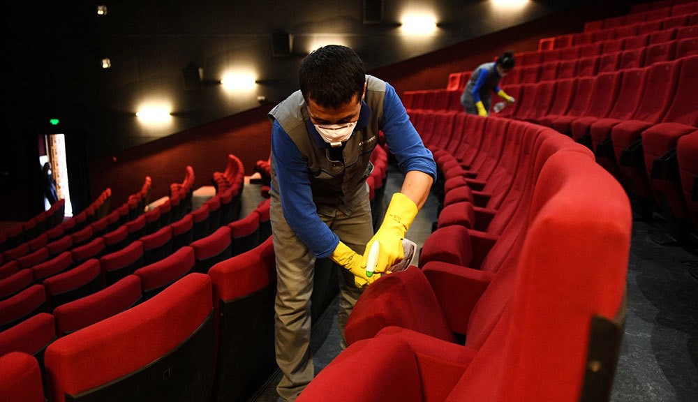 В России кинотеатры начнут открываться в середине июля