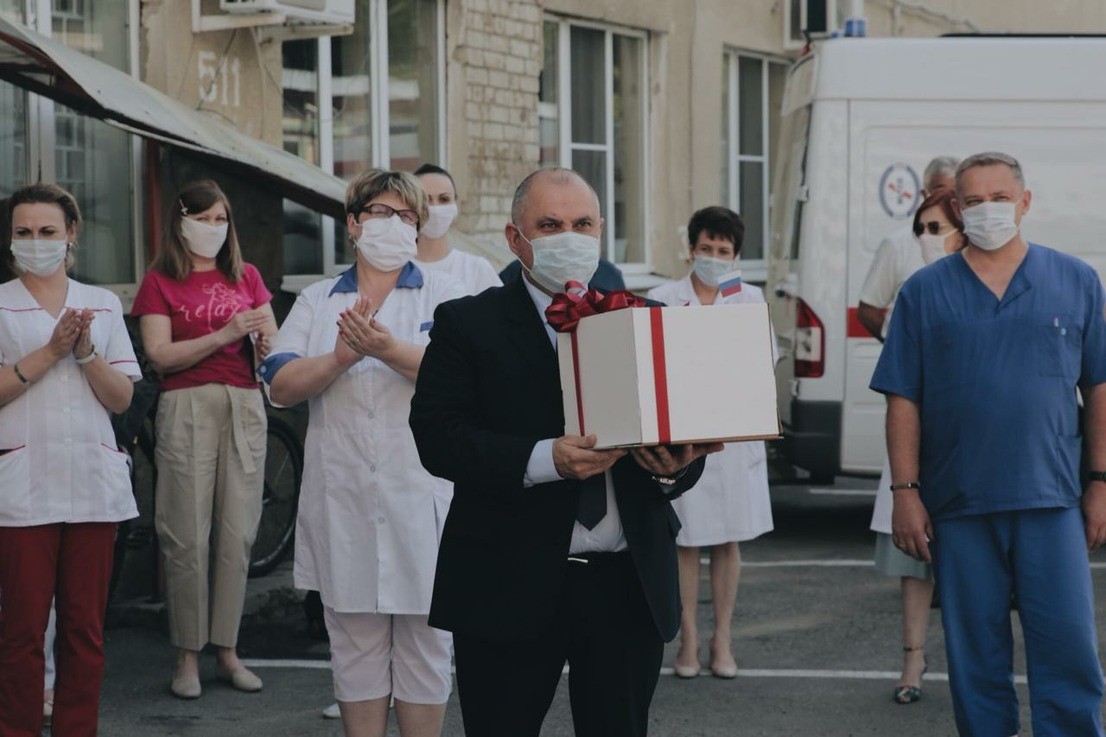 В Ставрополе испекли пироги для врачей В Ставрополе испекли пироги для врачей