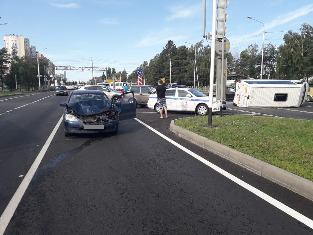В Ставрополе произошла авария с участием маршрутки