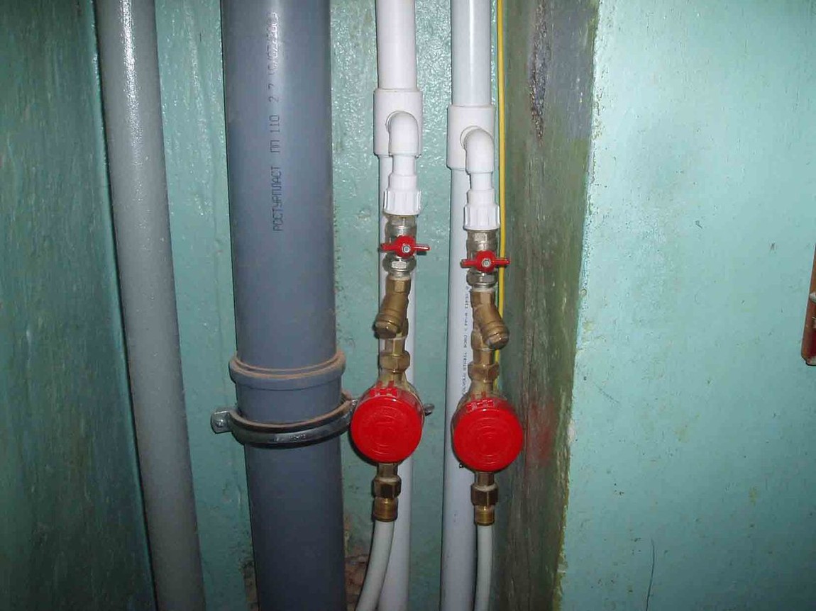 Ставропольцам рекомендуют перекрывать горячую воду во время профилактики Ставропольцам рекомендуют перекрывать горячую воду во время профилактики