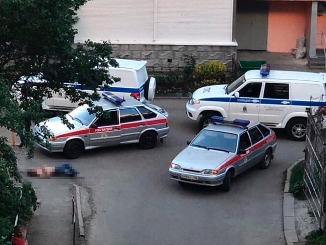 Ставрополец ударил незнакомца ножом Ставрополец ударил незнакомца ножом