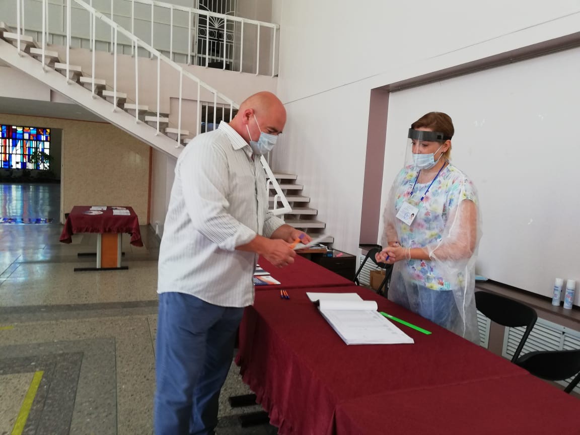 Олимпийский чемпион Андрей Чемеркин проголосовал по поправкам в Конституцию РФ на Ставрополье Олимпийский чемпион Андрей Чемеркин проголосовал по поправкам в Конституцию РФ на Ставрополье