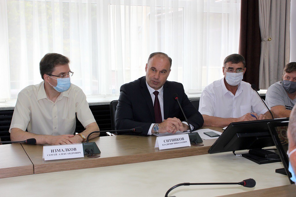 26 фермеров Ставрополья получили сертификаты на гранты 26 фермеров Ставрополья получили сертификаты на гранты