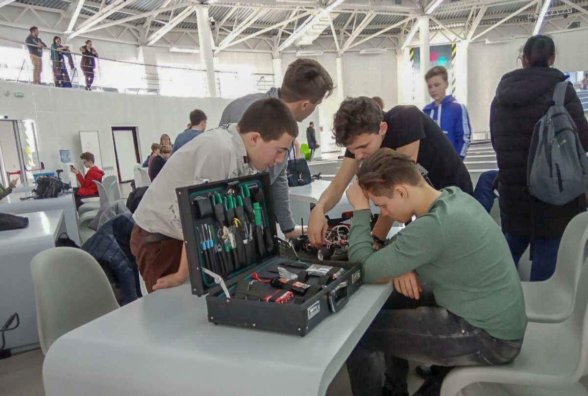 В Ставрополе дети разработали проект электроснабжения частного дома В Ставрополе дети разработали проект электроснабжения частного дома