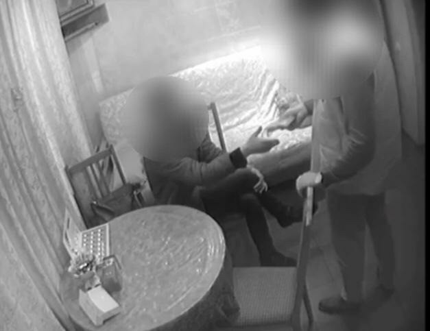 Жителя Пятигорска поймали на взятке в 1 млн рублей Жителя Пятигорска поймали на взятке в 1 млн рублей