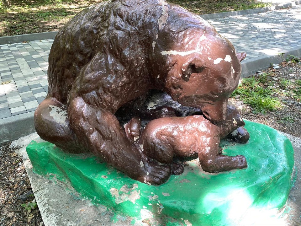В Железноводске отреставрируют скульптуру с тремя медведями
