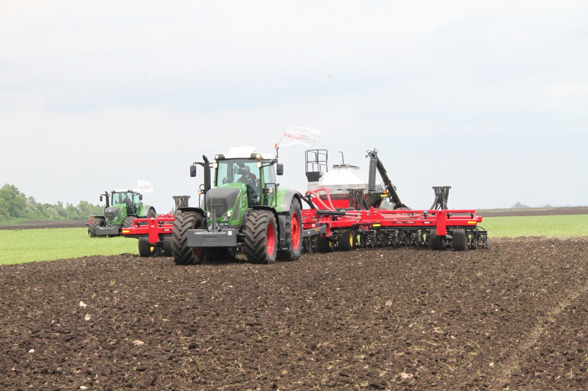 На Ставрополье сельхозтоваропроизводители 11 районов и округов сеют пшеницу