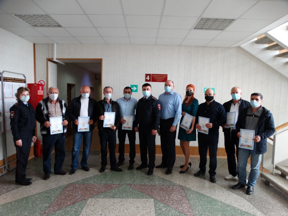 На Ставрополье наградили лучших водителей На Ставрополье наградили лучших водителей