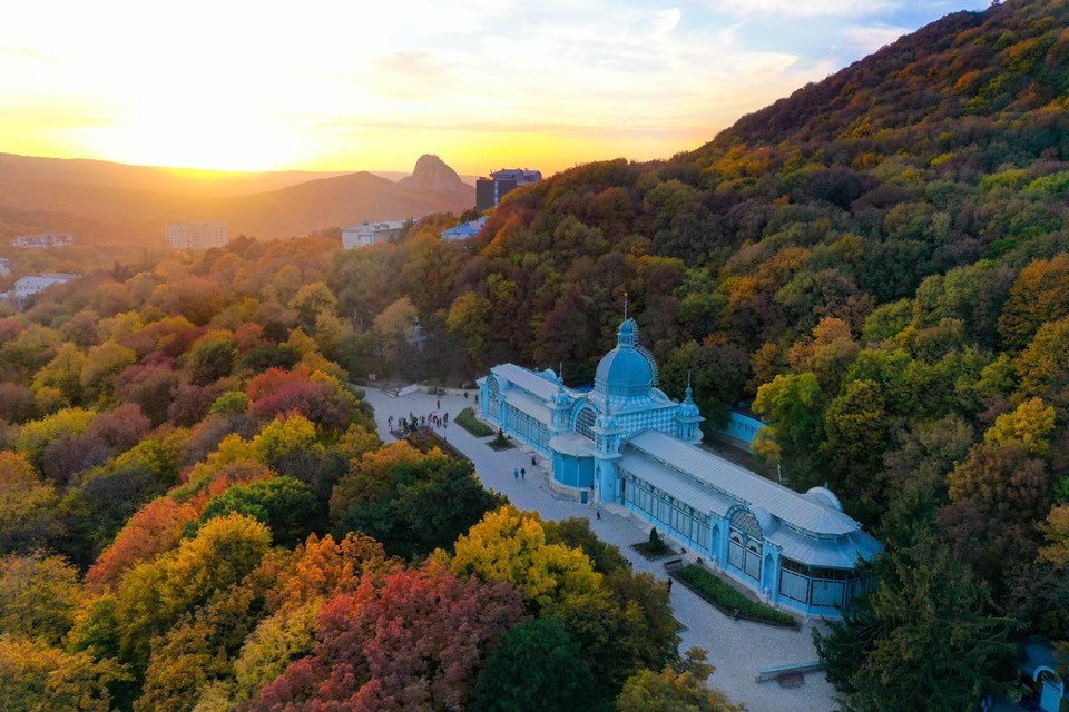 Более 4 млрд рублей потратят на постройку санаториев и гостиниц в Железноводске Более 4 млрд рублей потратят на постройку санаториев и гостиниц в Железноводске