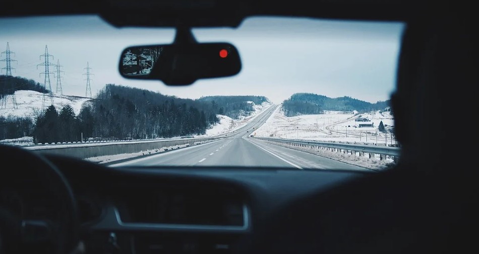Сильный гололед и ветер ожидаются в 15 районах Ставрополья