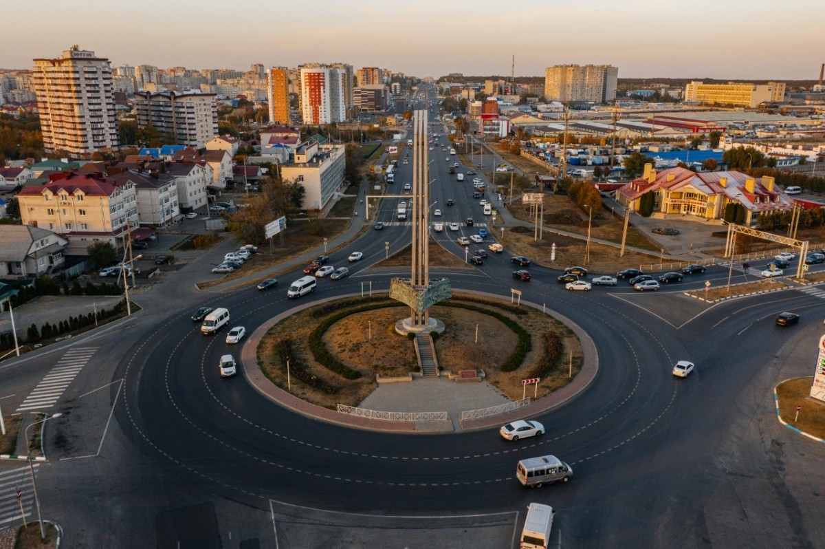 Восемь динамических информационных табло установят на дорогах Ставрополья Восемь динамических информационных табло установят на дорогах Ставрополья