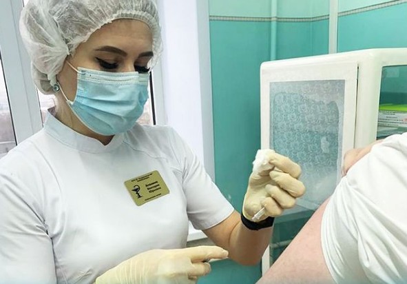 Свыше одной тысячи человек на Ставрополье привили от коронавируса