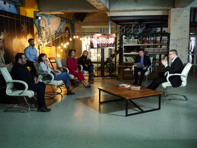 Глава Ставрополья посетил ТВ - программу «Десять вопросов Губернатору»