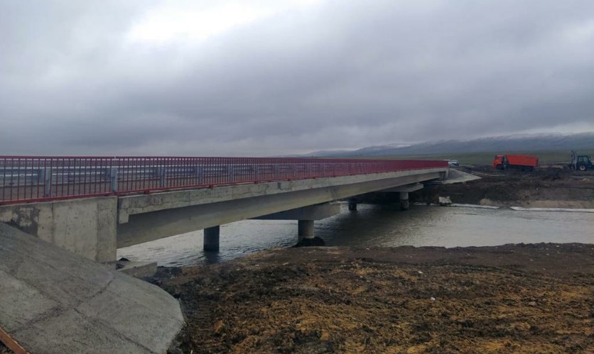 Завершилось строительство моста через Большой Ставропольский канал Завершилось строительство моста через Большой Ставропольский канал