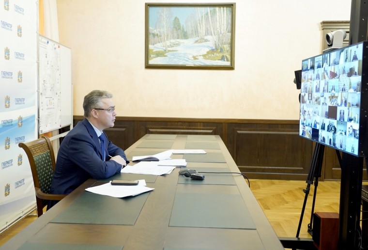 Более 300 тыс. школьников приступили к очным занятиям на Ставрополье