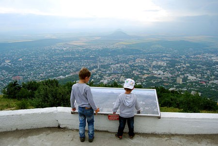 Пятигорск попал в ТОП-10 популярных направлений для весеннего отдыха с детьми Пятигорск попал в ТОП-10 популярных направлений для весеннего отдыха с детьми