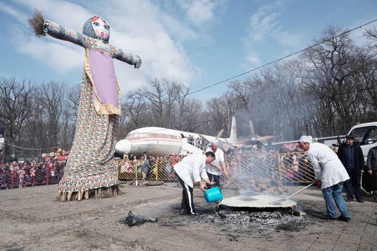 В Ставрополе испекут трёхметровый блин В Ставрополе испекут трёхметровый блин