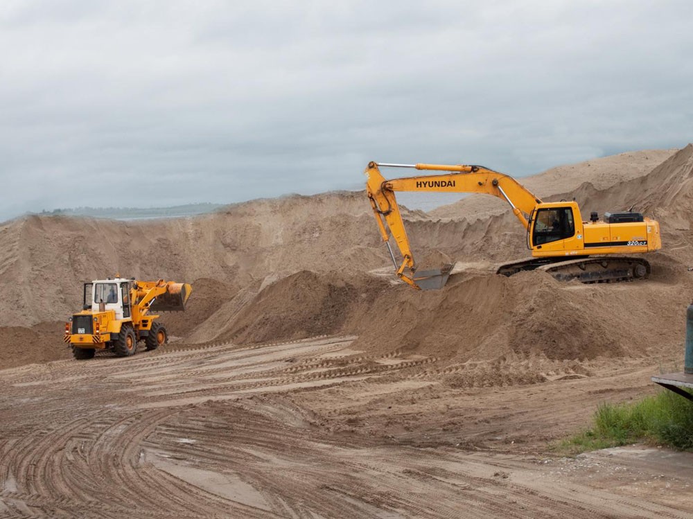 Русло реки Кубани спрямляют после обращения жителей на «прямую линию» губернатора Ставрополья Русло реки Кубани спрямляют после обращения жителей на «прямую линию» губернатора Ставрополья