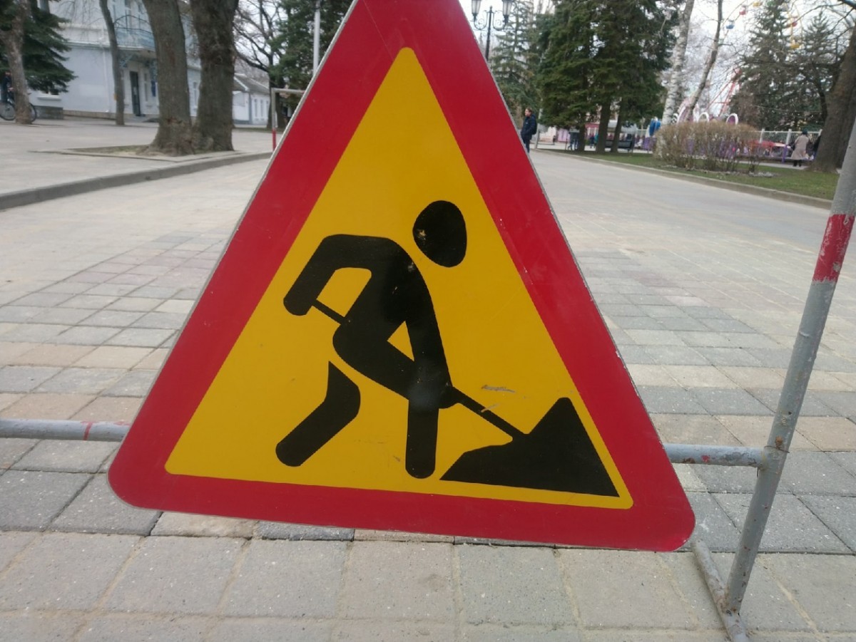 На Ставрополье ямочный ремонт окончат к 1 мая На Ставрополье ямочный ремонт окончат к 1 мая