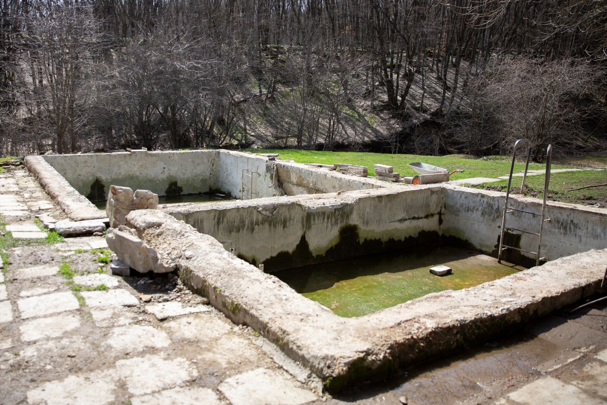 В Ставрополе на «Корытах» начался ремонт чаш бассейнов В Ставрополе на «Корытах» начался ремонт чаш бассейнов
