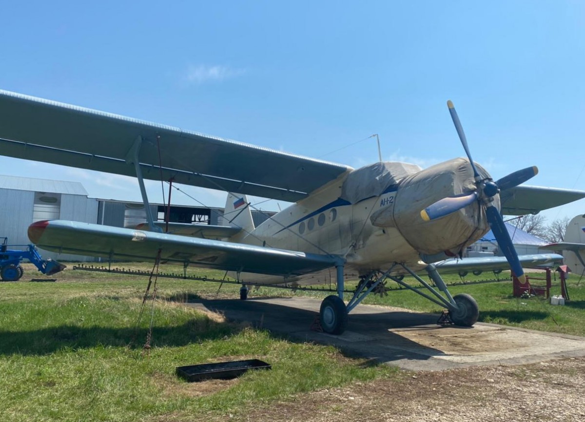 Ставропольских аграриев предостерегли от работы с нелегальной химавиацией Ставропольских аграриев предостерегли от работы с нелегальной химавиацией