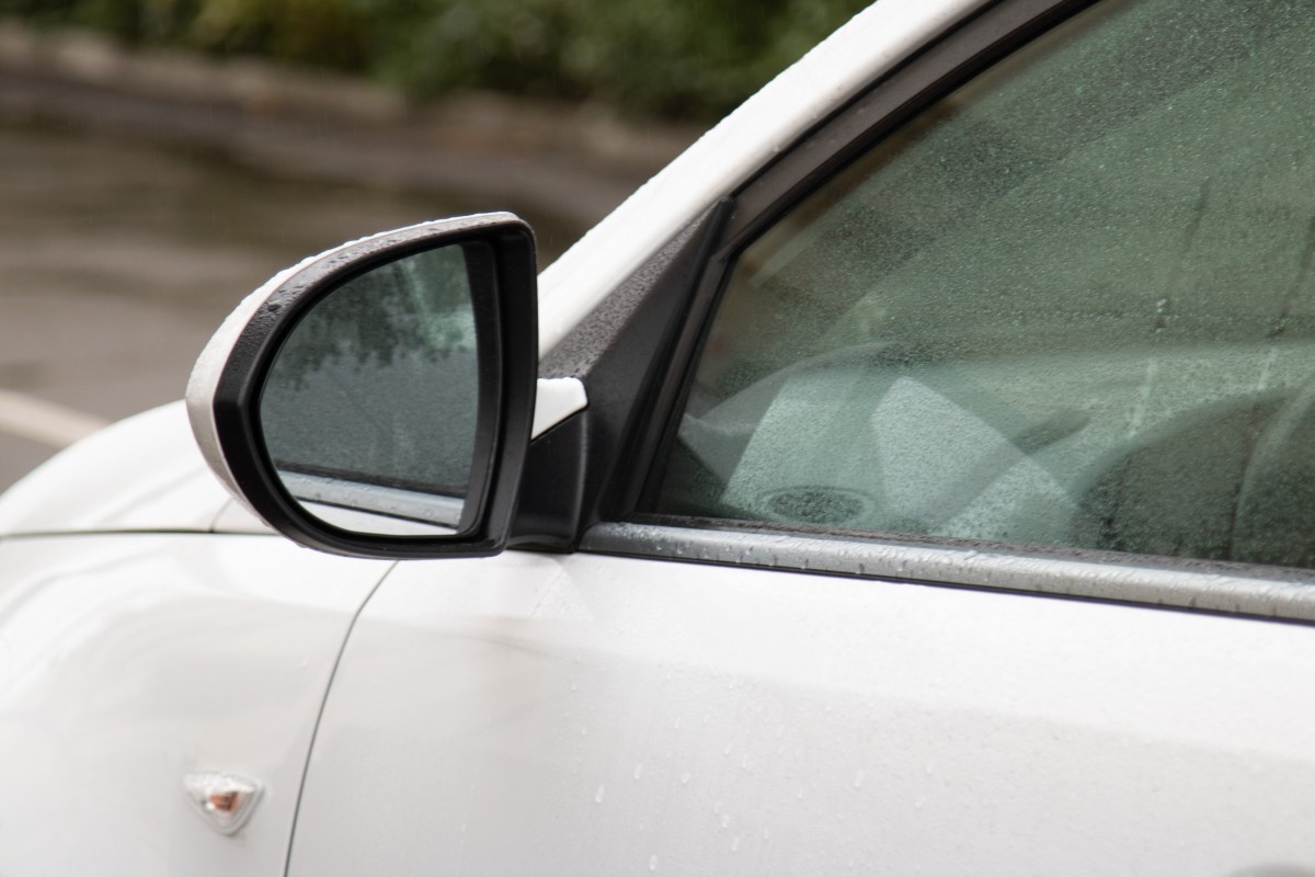 В Пятигорске парень избил автомобилиста из-за ссоры на дороге В Пятигорске парень избил автомобилиста из-за ссоры на дороге