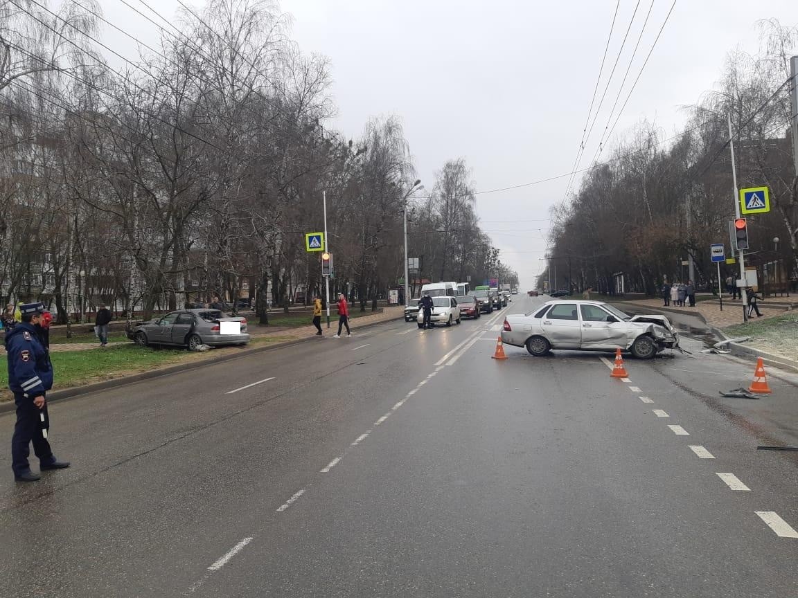 В Ставрополе 50-летний мужчина погиб в аварии В Ставрополе 50-летний мужчина погиб в аварии