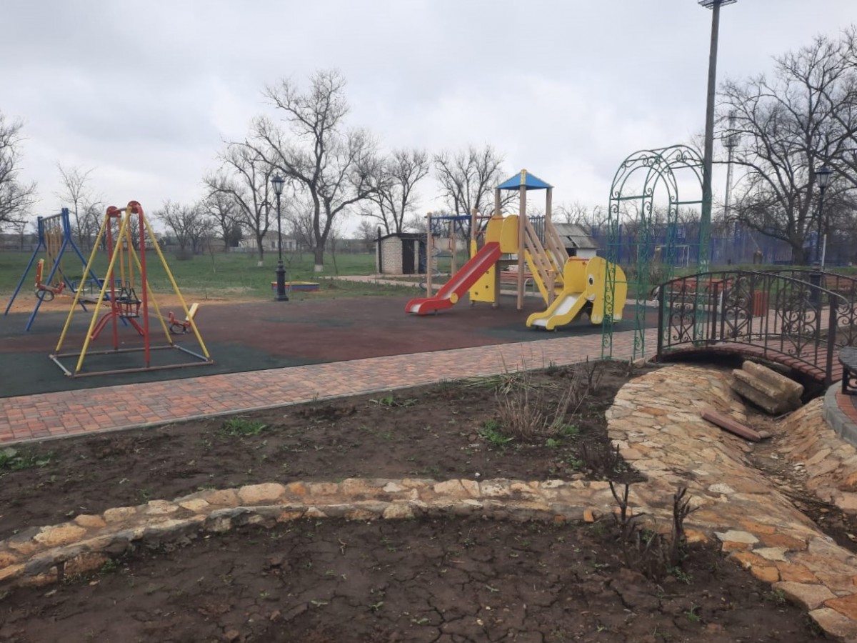 В Ипатовском округе Ставрополья благоустроили парковую зону