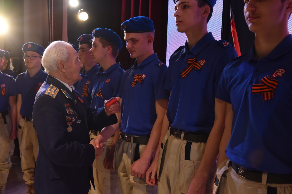 В Ставрополе в ряды детского движения «Юнармия» приняли 26 новичков В Ставрополе в ряды детского движения «Юнармия» приняли 26 новичков