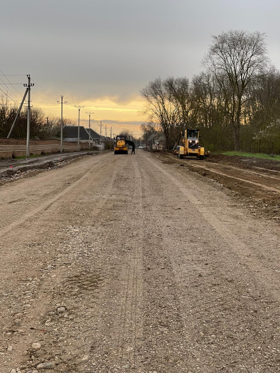 В Курском округе старую дорогу отремонтируют за счет краевой казны В Курском округе старую дорогу отремонтируют за счет краевой казны
