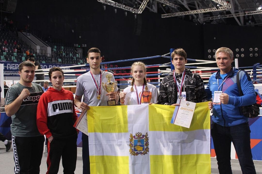 Ставропольские кикбосеры получили три медали на Первенстве России