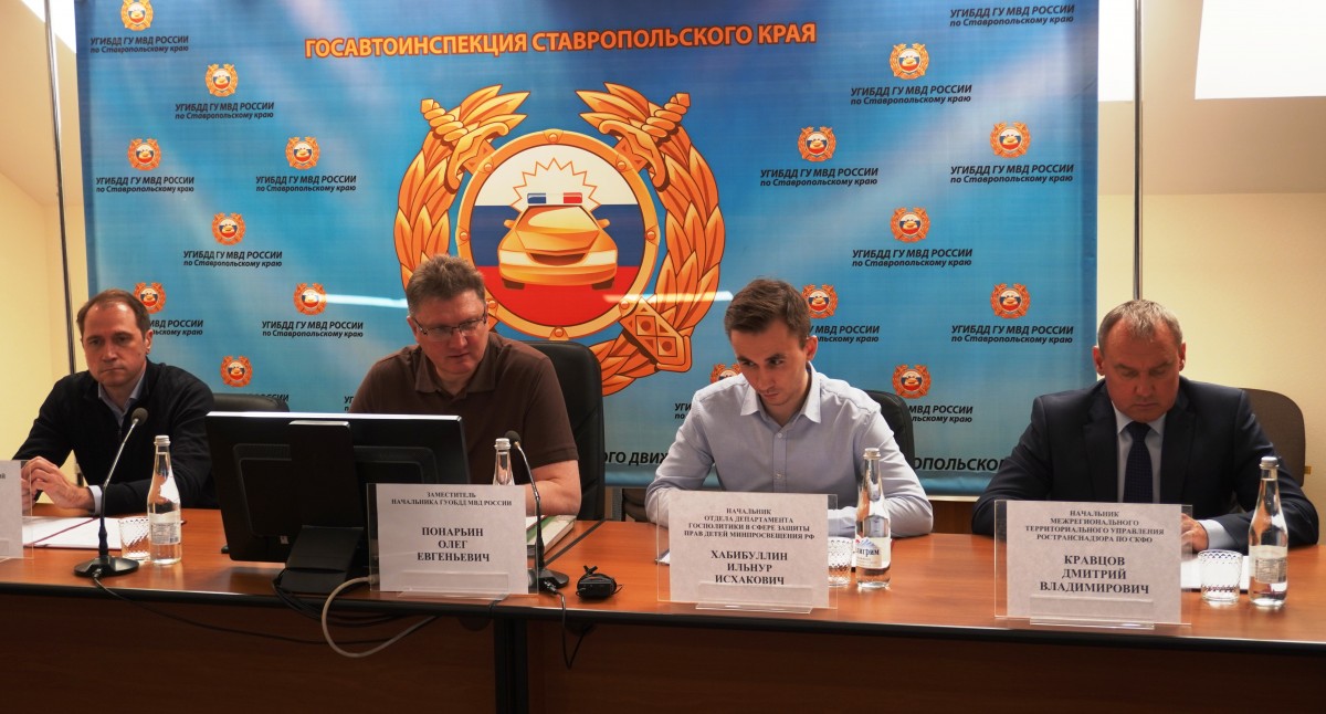 На Ставрополье ужесточат контроль за перевозками детей после трагической аварии в Грачевском округе