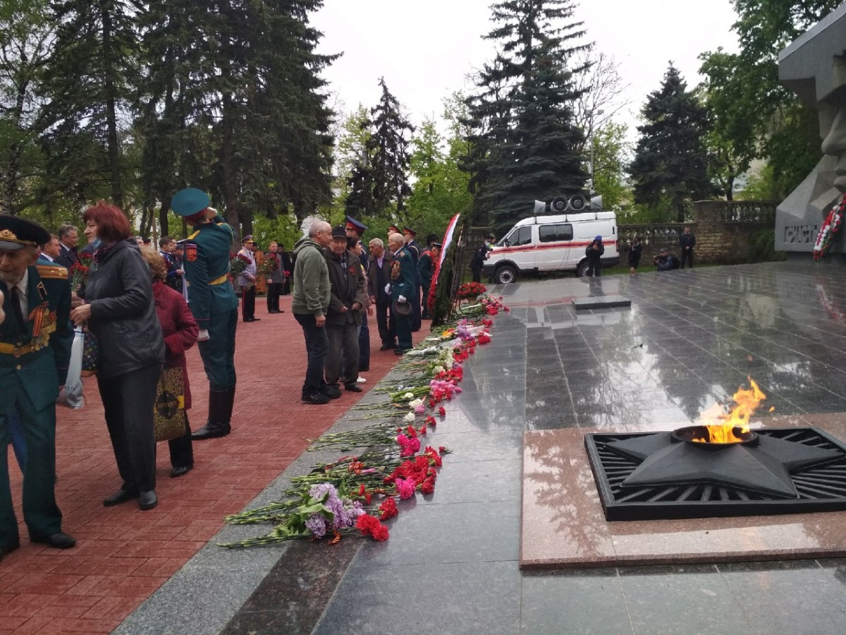 Празднование Дня Победы в Ставрополе открыли торжественные митинги