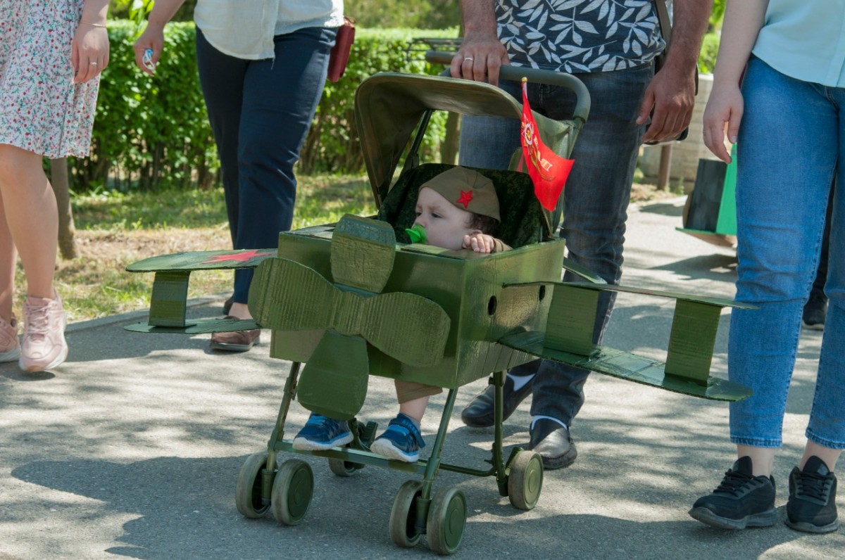 Парад колясок — — Молодёжный центр 