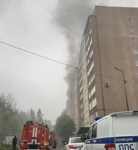 В Ставрополе на улице Пирогова загорелась квартира на 4 этаже