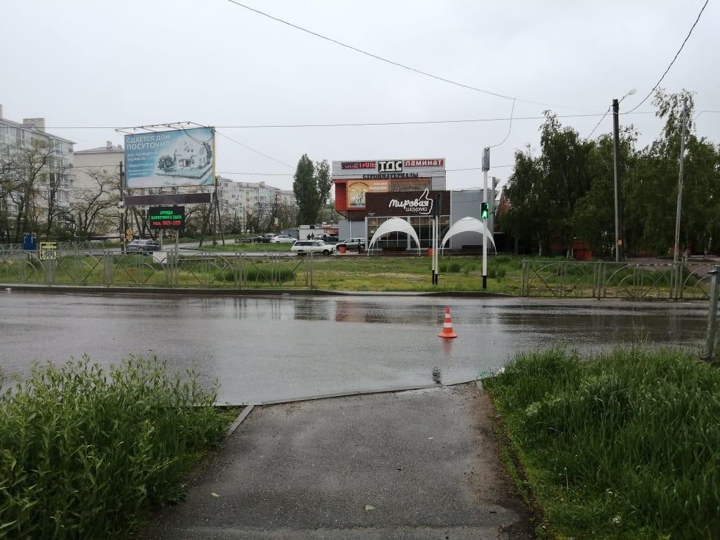 В Ставрополе пожилой водитель сбил пешехода на "зебре" В Ставрополе пожилой водитель сбил пешехода на "зебре"