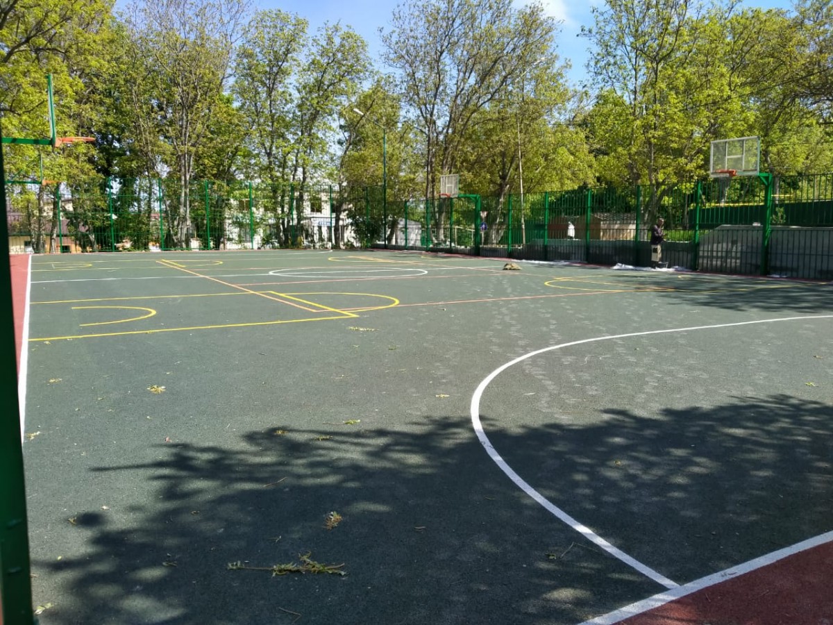 Строительство школьного сквера в Иноземцево завершили на 70%