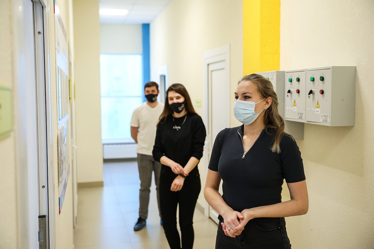 На базе СКФУ в Ставрополе открыли мобильный пункт вакцинации На базе СКФУ в Ставрополе открыли мобильный пункт вакцинации