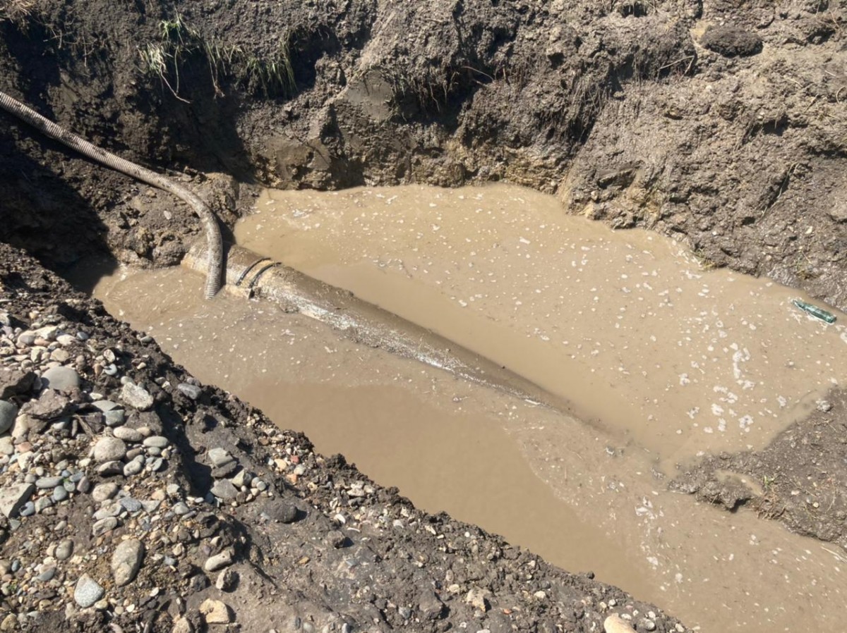 На Ставрополье более 7,4 тыс. человек остались без воды из-за перелома трубы На Ставрополье более 7,4 тыс. человек остались без воды из-за перелома трубы