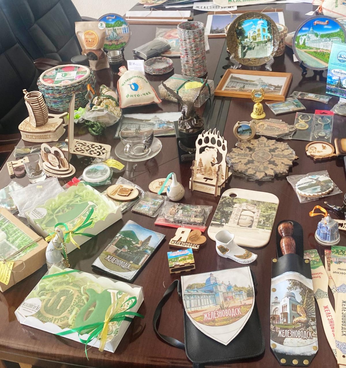 В Железноводске определили ремесленников, которые смогут использовать логотип курорта в собственной продукции В Железноводске определили ремесленников, которые смогут использовать логотип курорта в собственной продукции