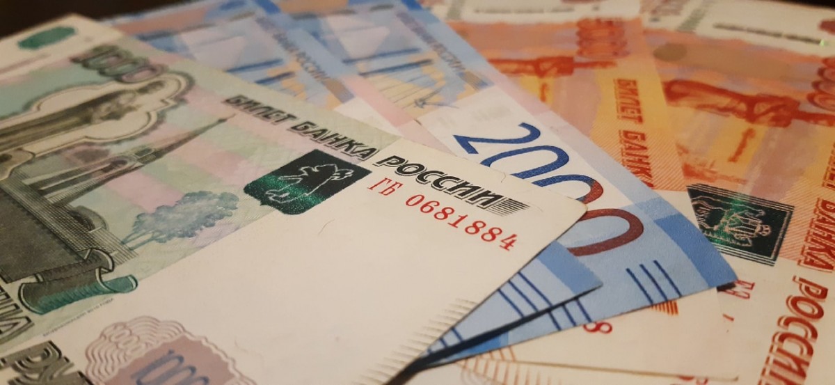 Работники получили 130 тыс. рублей задолженности по зарплате благодаря следователям СКР в Невинномысске