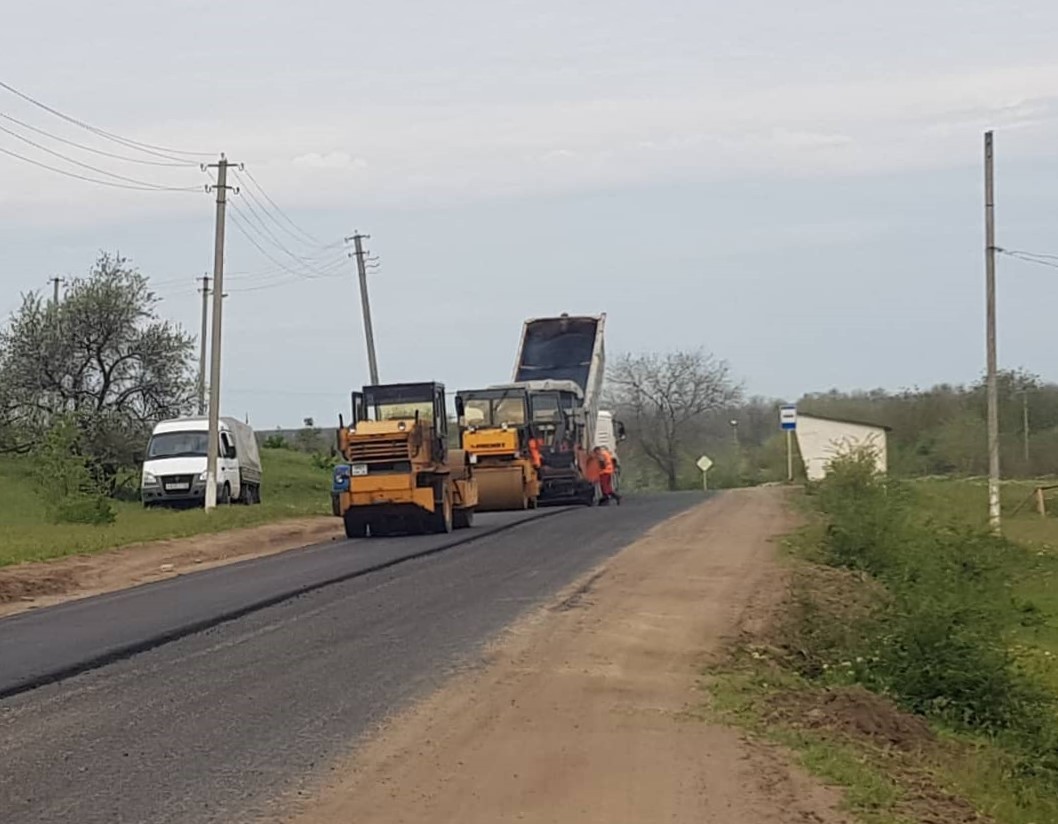 На Ставрополье практически завершен ремонт участка дороги Шведино - Малые Ягуры На Ставрополье практически завершен ремонт участка дороги Шведино - Малые Ягуры