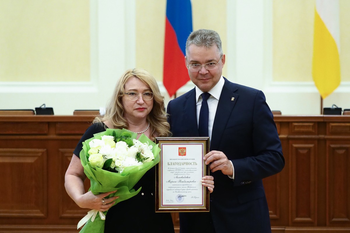 Губернатор Ставрополья вручил награды медикам края