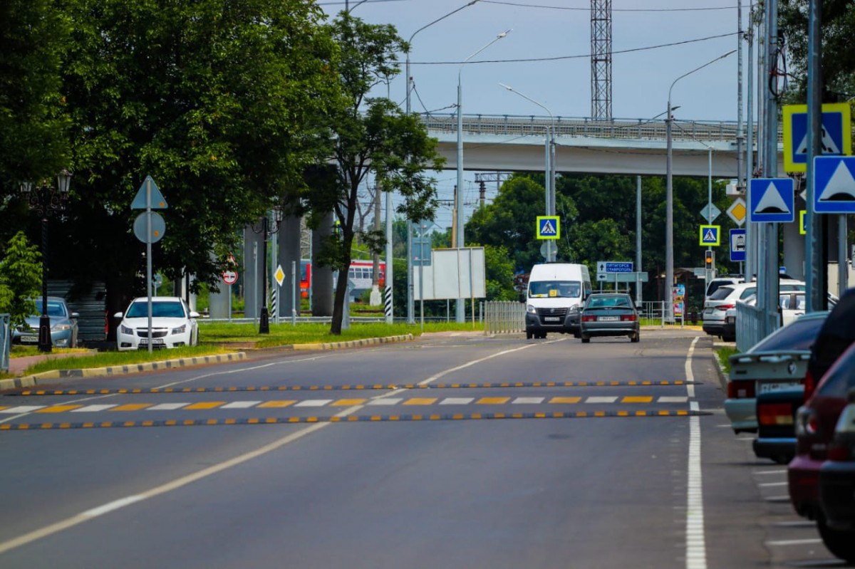 В Невинномысске выделили более 53 млн рублей на ремонт дороги | 03.07.2021  | Ставрополь - БезФормата